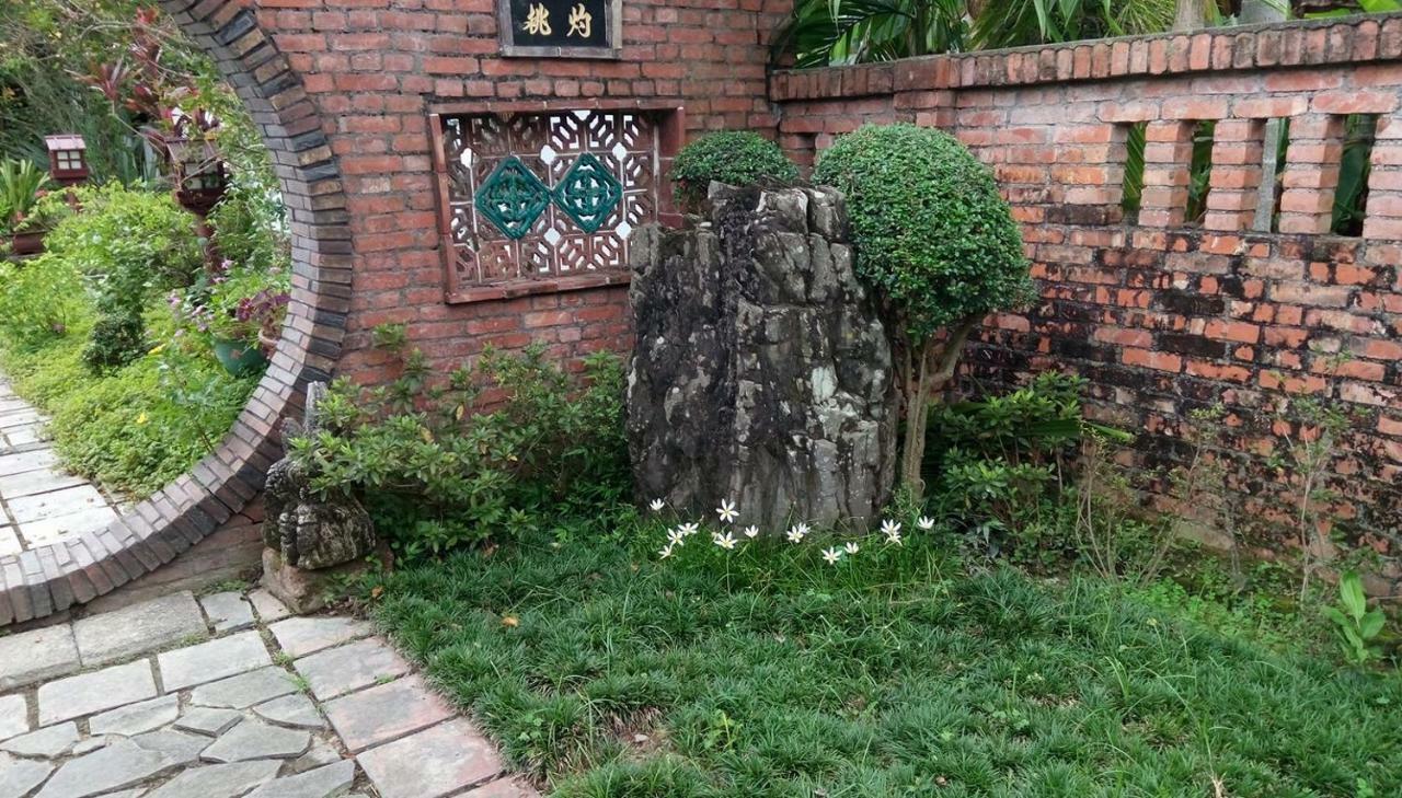 Chinese Garden Houses Apartment Pingtung Exterior photo